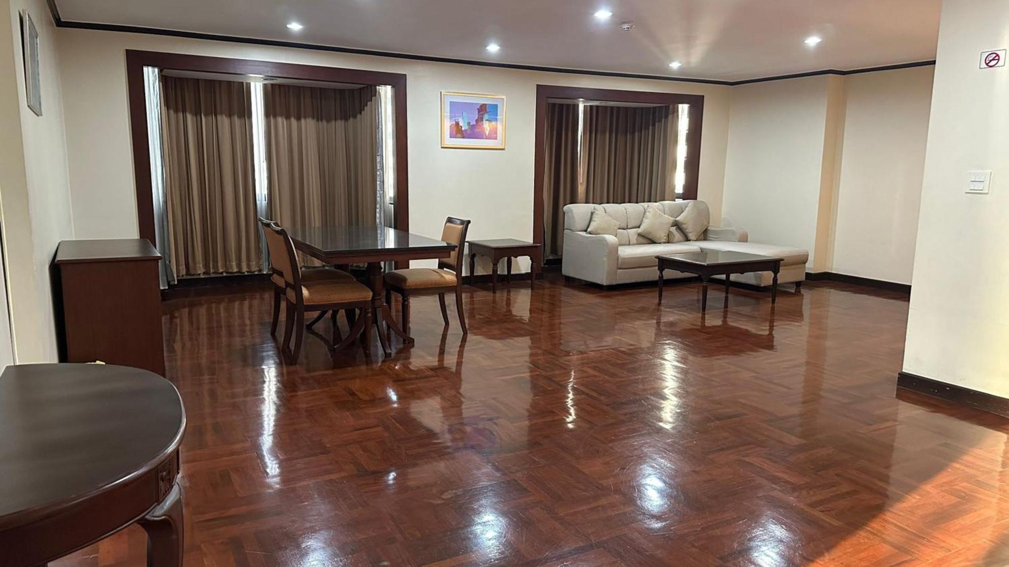 Omni Tower Sukhumvit Nana Direct Hotel กรุงเทพมหานคร ภายนอก รูปภาพ