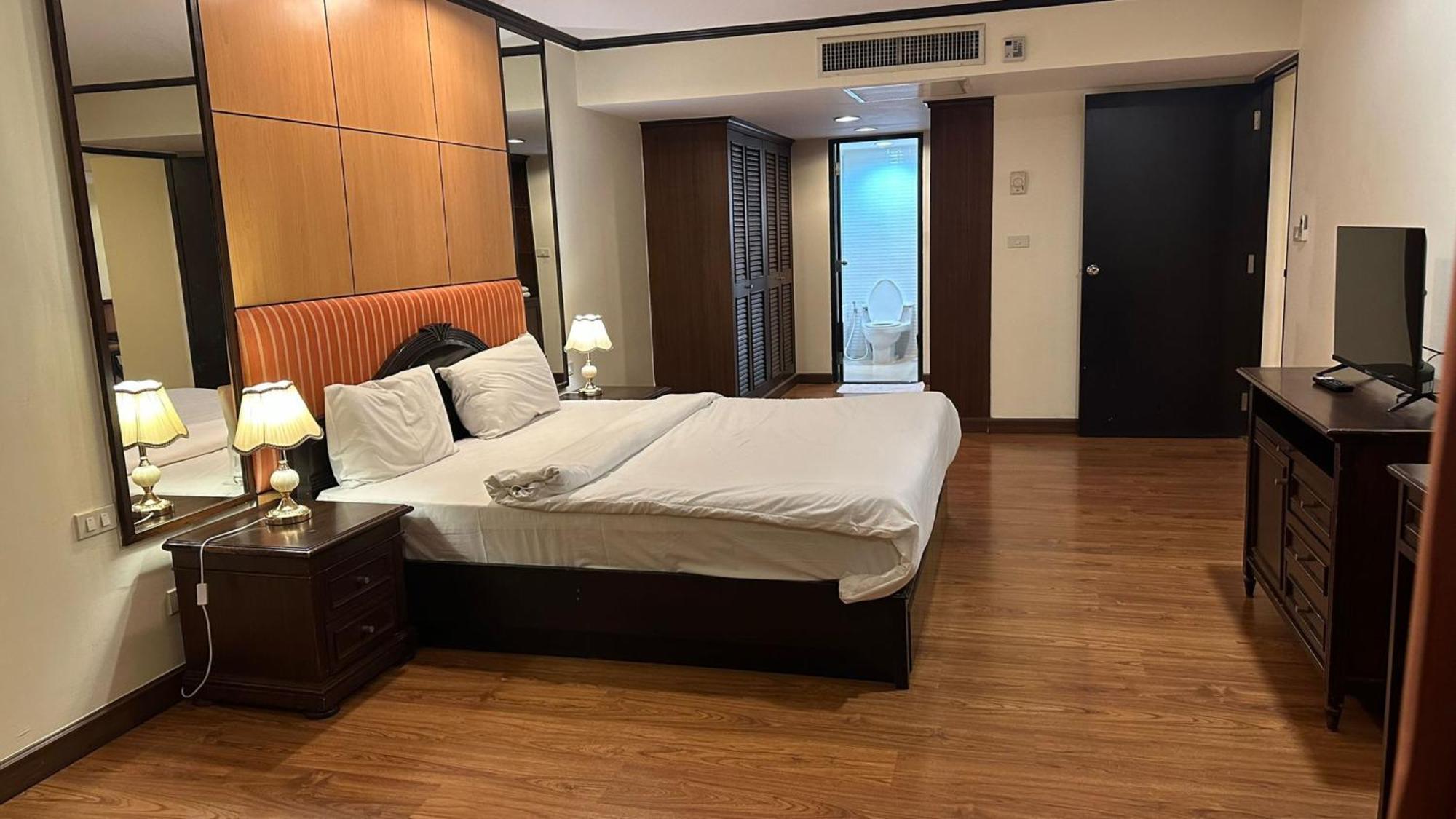 Omni Tower Sukhumvit Nana Direct Hotel กรุงเทพมหานคร ภายนอก รูปภาพ