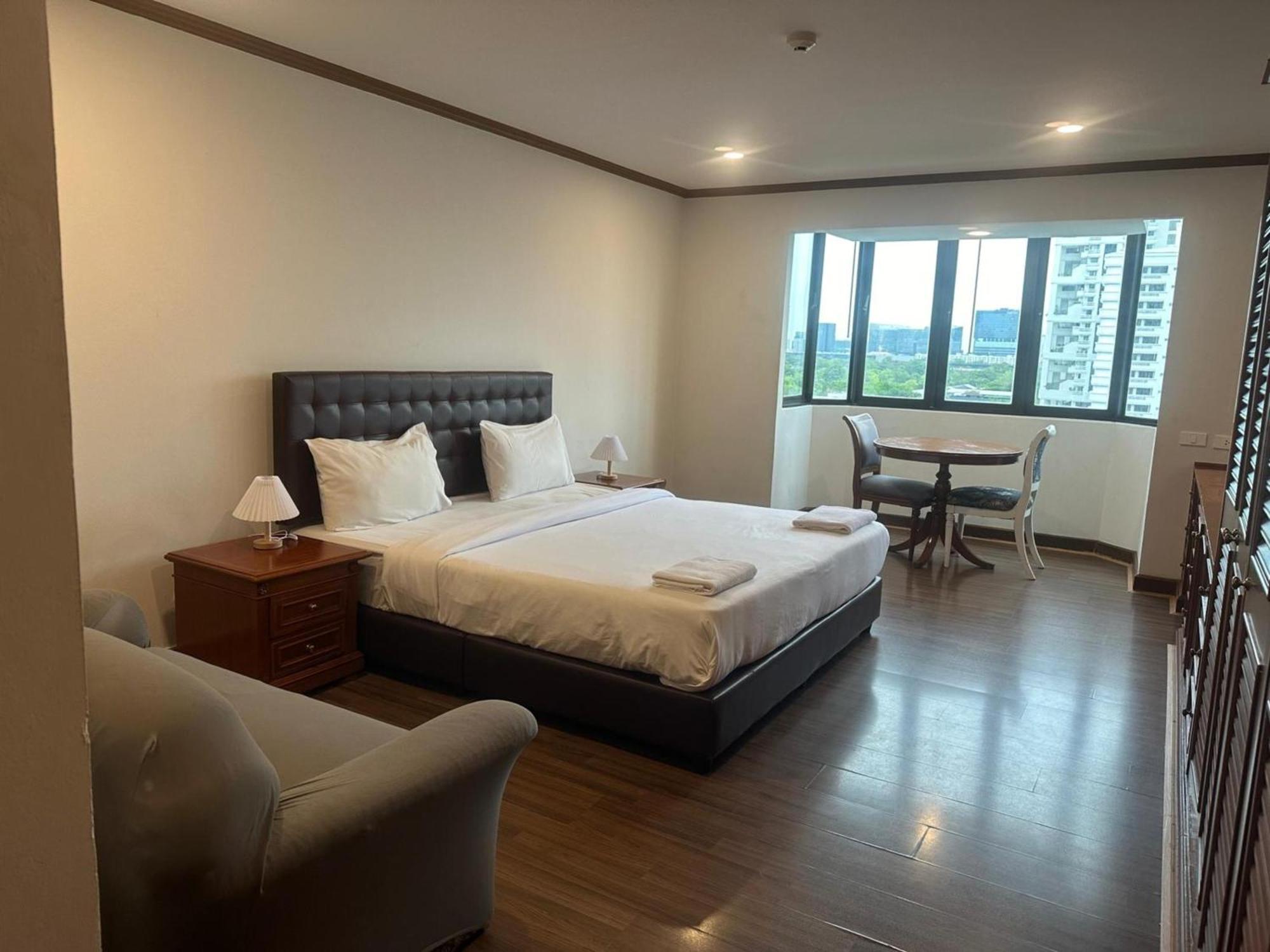 Omni Tower Sukhumvit Nana Direct Hotel กรุงเทพมหานคร ภายนอก รูปภาพ