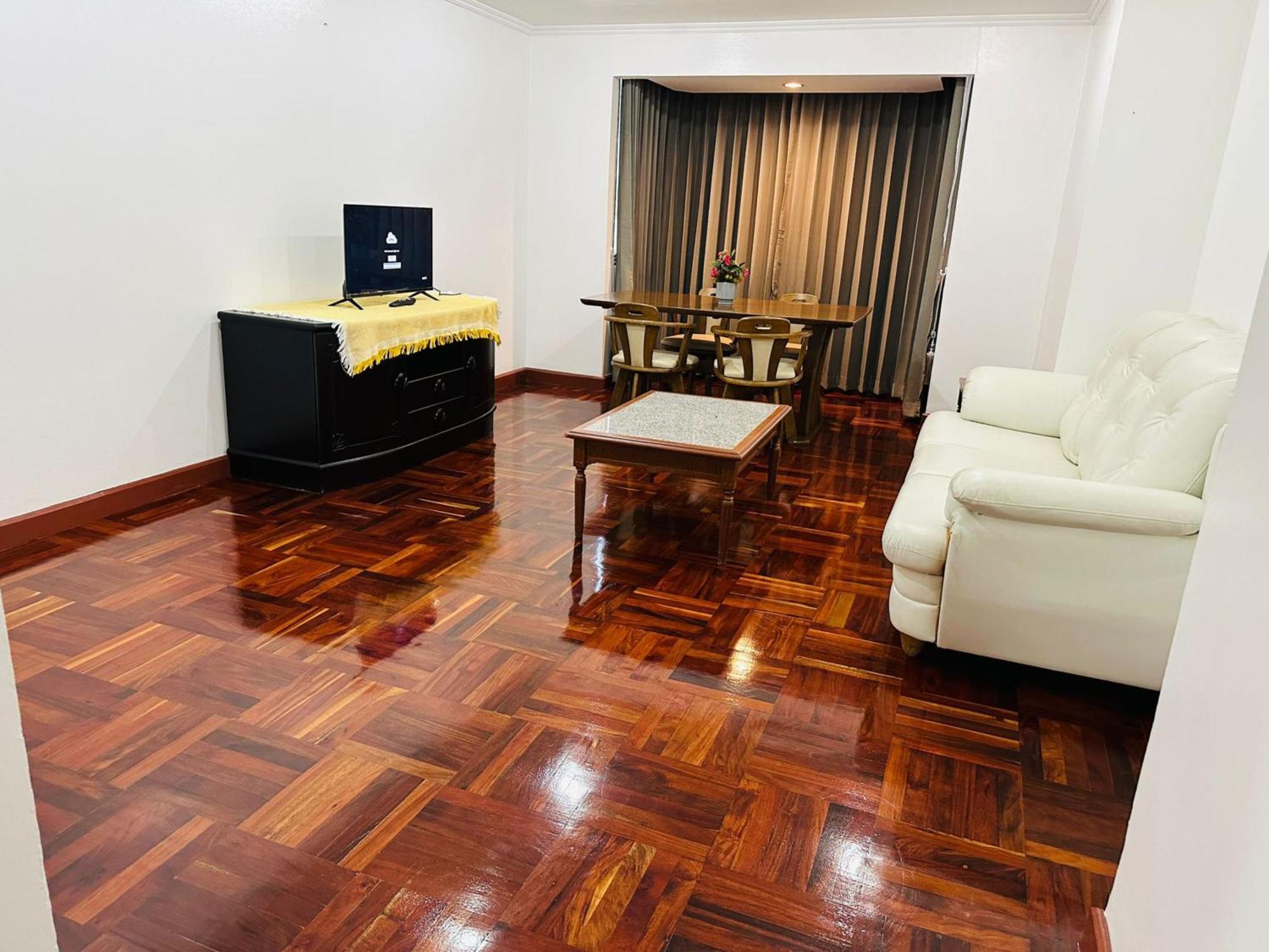 Omni Tower Sukhumvit Nana Direct Hotel กรุงเทพมหานคร ภายนอก รูปภาพ