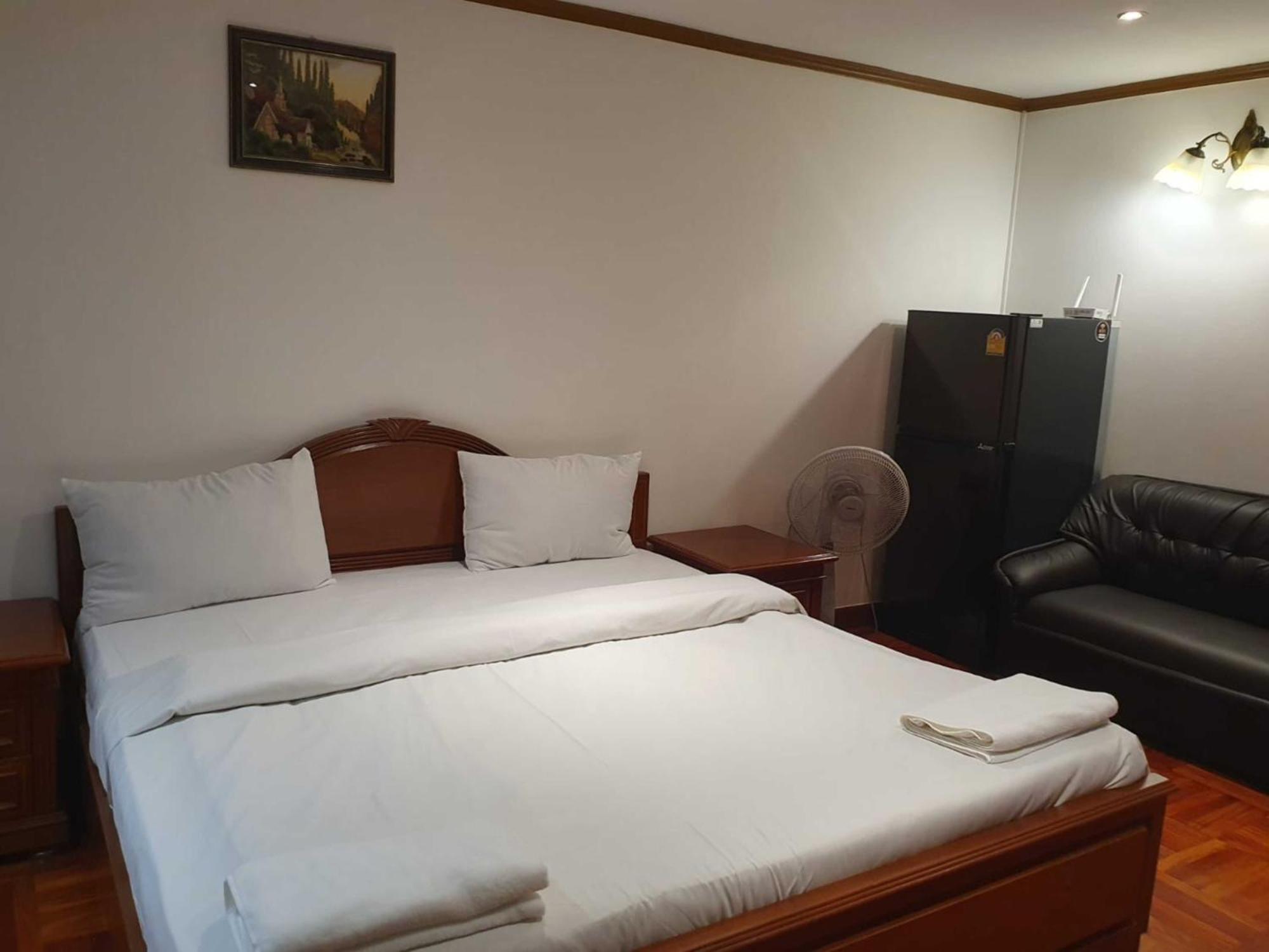 Omni Tower Sukhumvit Nana Direct Hotel กรุงเทพมหานคร ภายนอก รูปภาพ